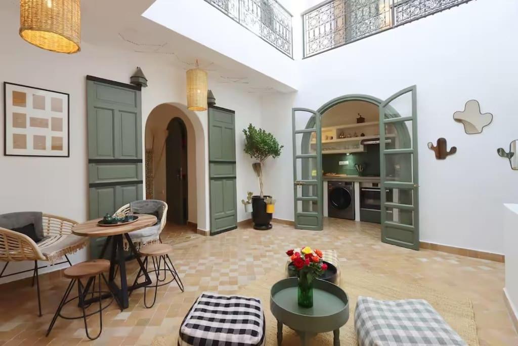 Riad Ptit Kech, Bassin Terrasse - Petits Dejeuners Marrakesh Buitenkant foto