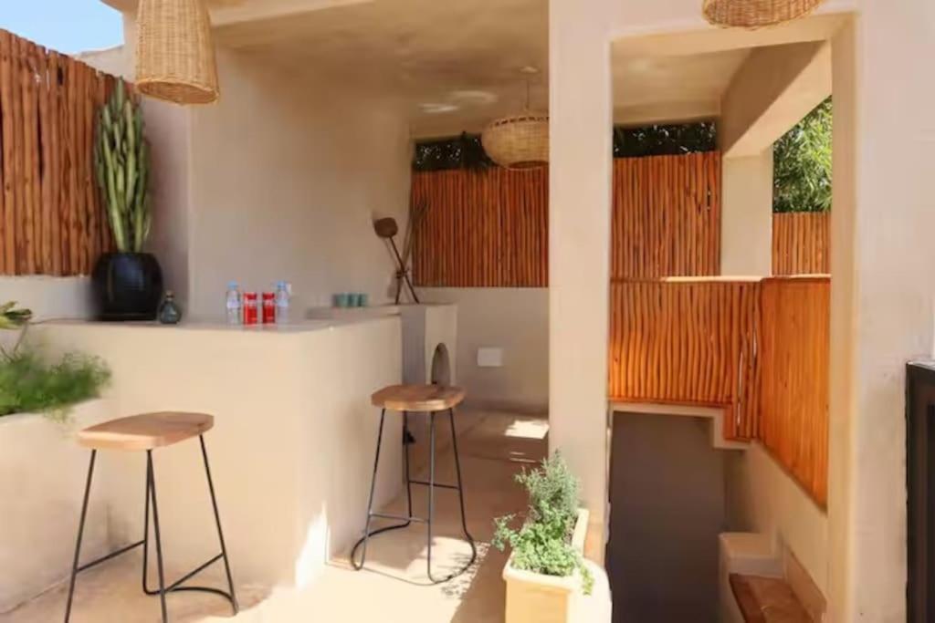 Riad Ptit Kech, Bassin Terrasse - Petits Dejeuners Marrakesh Buitenkant foto